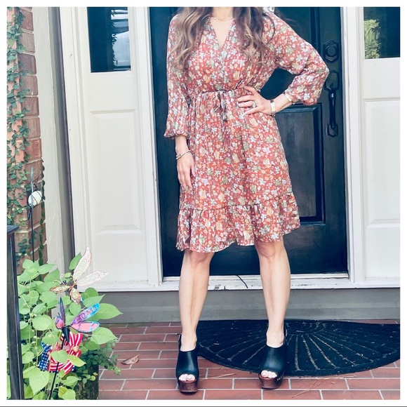 PARIS Floral Fabulous Tiered Midi Dress - Picture 5 of 6